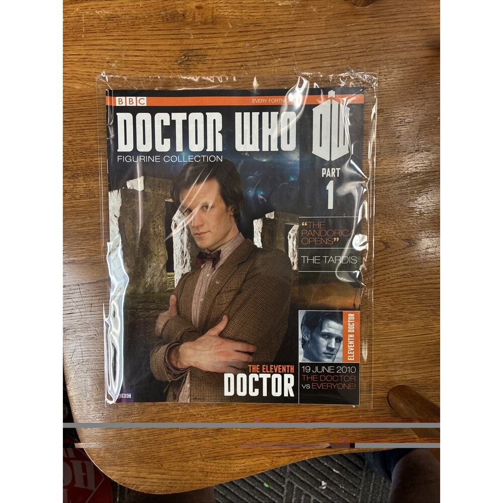 BBC DOCTOR DR WHO FIGURINE MODEL COLLECTION MAGAZINE Part 1 Doctor 11 The Tardis
